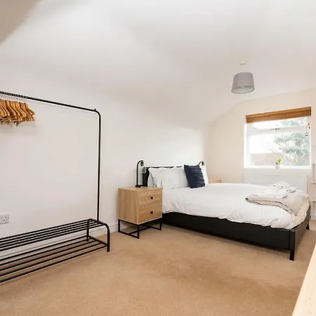 Pass The Keys Large 3 Bed With Easy Access To Explore Yorkshire